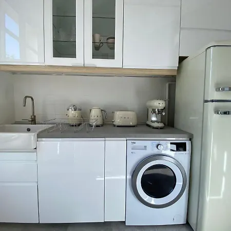 Apartment Beautiful 2mn Walking Distance From La Croisette And The Cannes